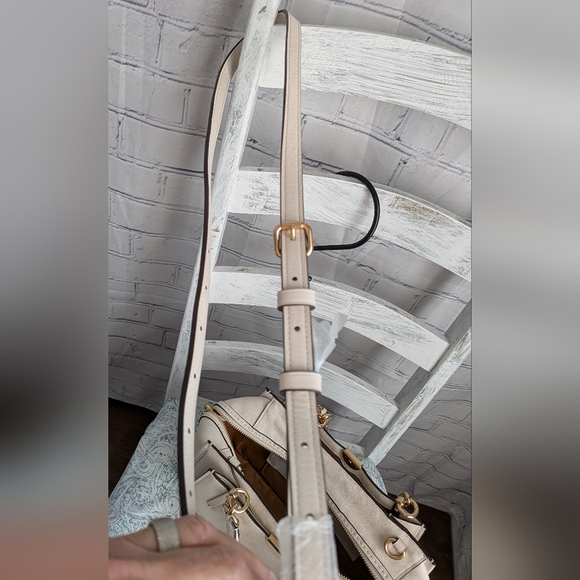 Coach Dreamer Rivet's Handbag - Picture 2 of 16